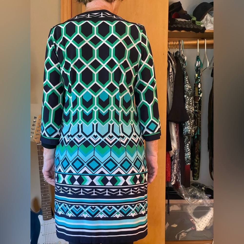 Geometric Pattern Dress - Picture 3 of 6